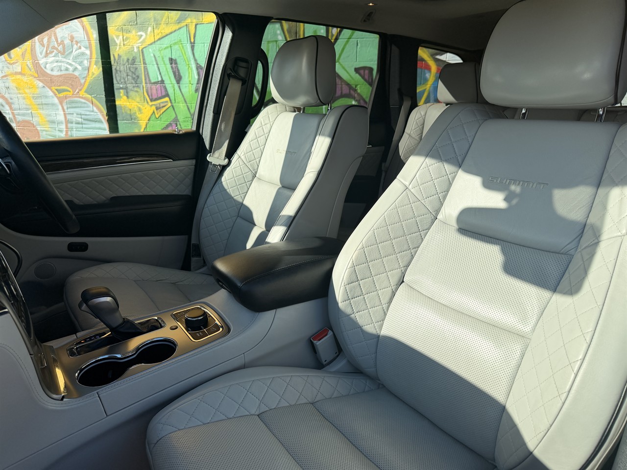 2017 Jeep GRAND CHEROKEE