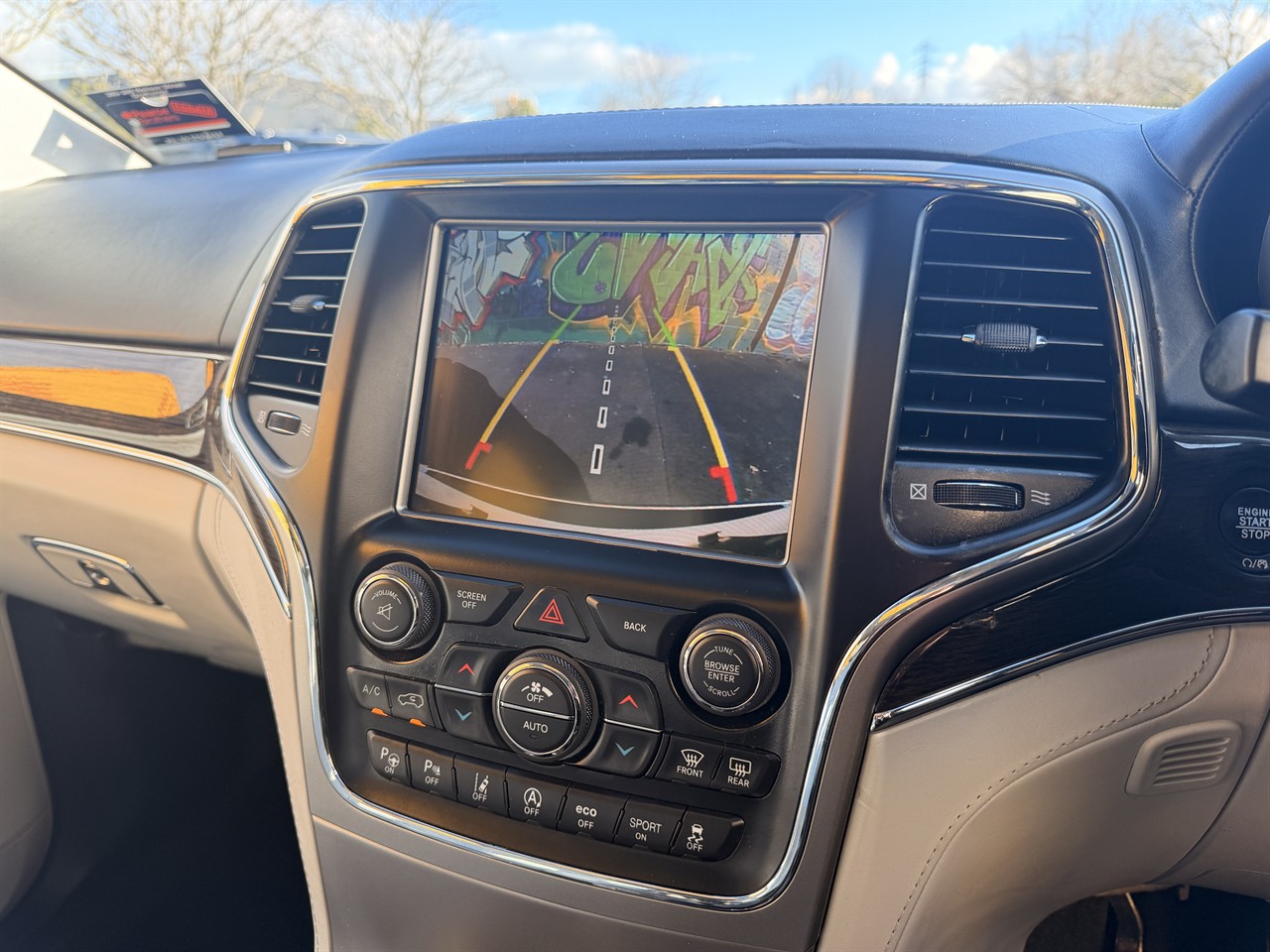 2017 Jeep GRAND CHEROKEE
