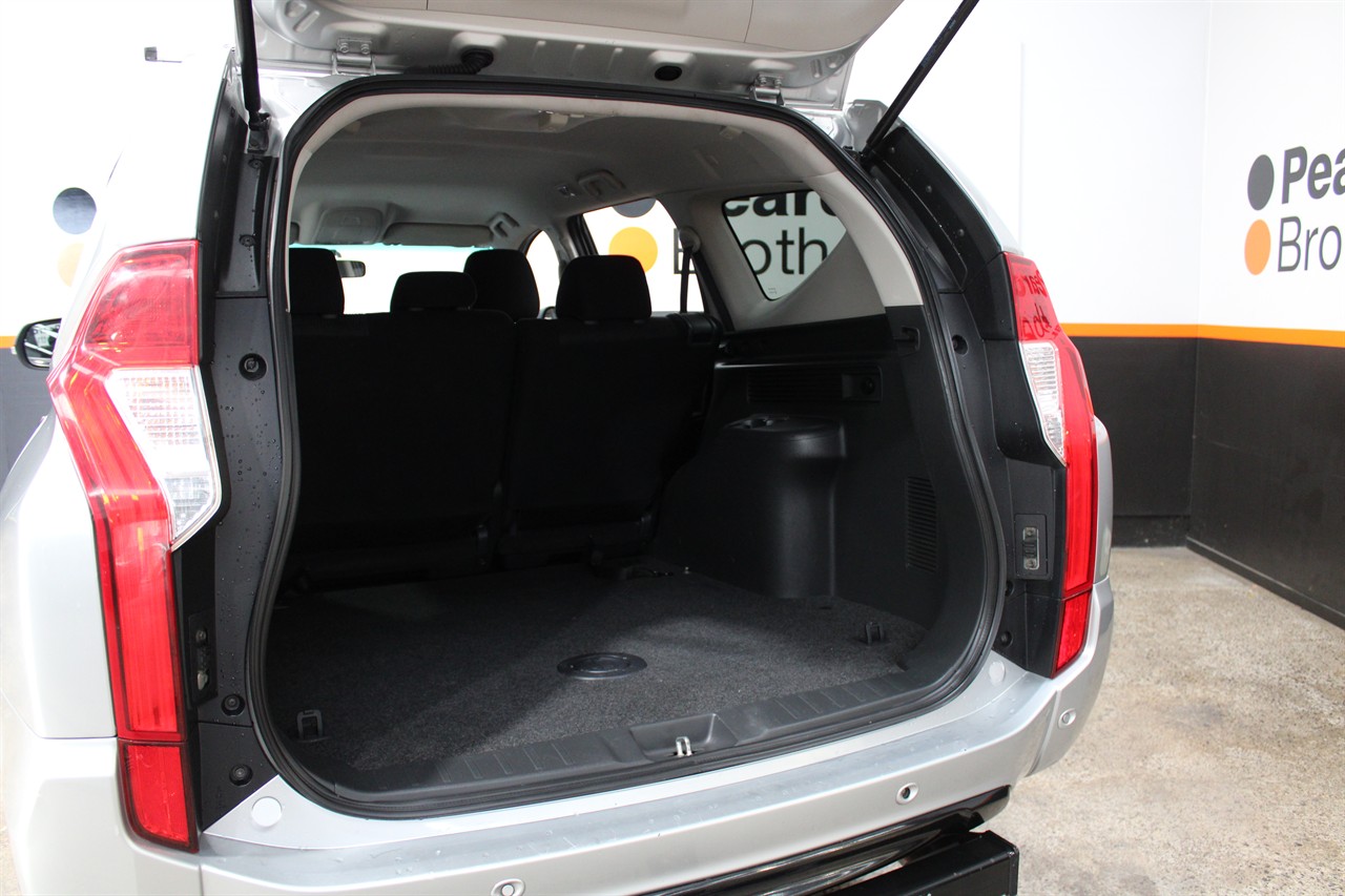 2016 Mitsubishi Pajero Sport