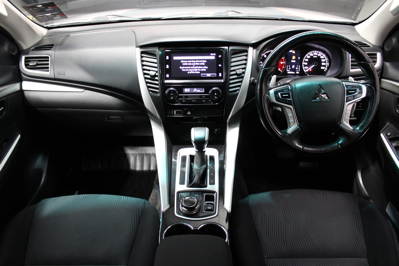 2016 Mitsubishi Pajero Sport