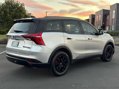 2024 Mahindra XUV700 - Thumbnail