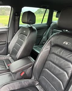 2017 Volkswagen Tiguan - Thumbnail