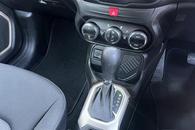 2018 Jeep Renegade - Thumbnail