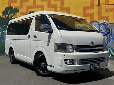 2010 Toyota Hiace - Thumbnail