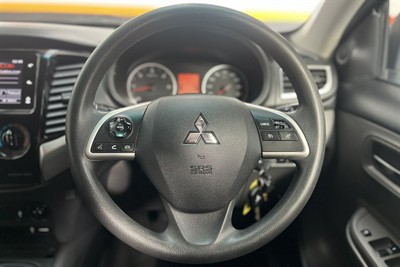 2019 Mitsubishi Triton - Thumbnail