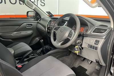 2019 Mitsubishi Triton - Thumbnail