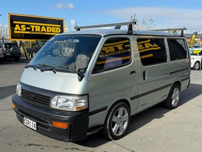 1995 Toyota Hiace - Thumbnail