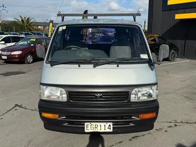 1995 Toyota Hiace - Thumbnail
