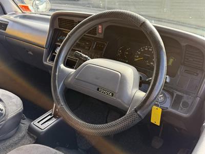 1995 Toyota Hiace - Thumbnail