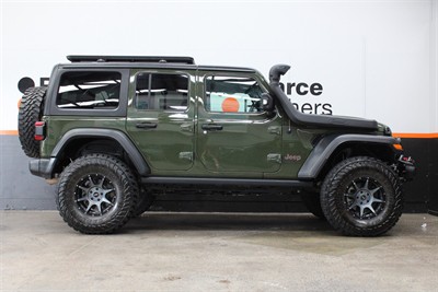 2022 Jeep Wrangler - Thumbnail