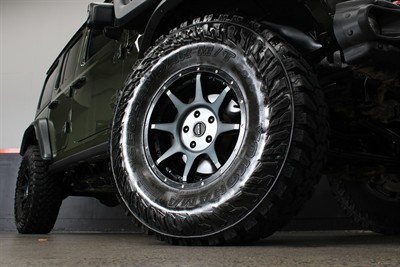 2022 Jeep Wrangler - Thumbnail