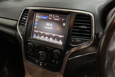 2016 Jeep Grand Cherokee - Thumbnail