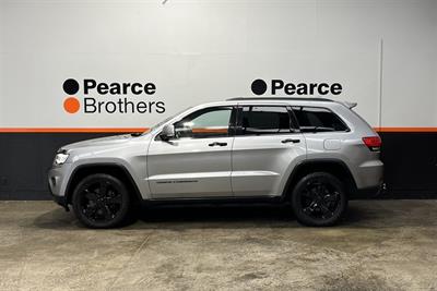 2016 Jeep Grand Cherokee - Thumbnail