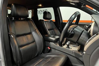 2016 Jeep Grand Cherokee - Thumbnail