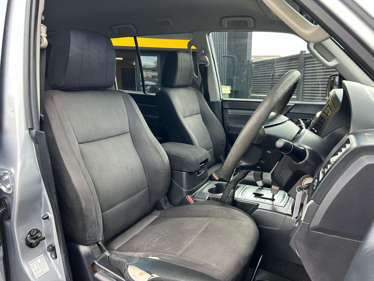 2011 Mitsubishi Pajero