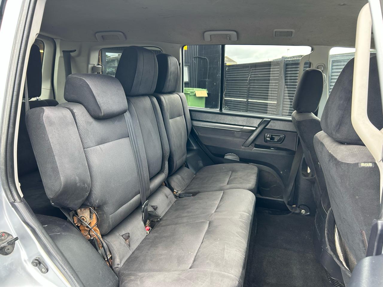 2011 Mitsubishi Pajero