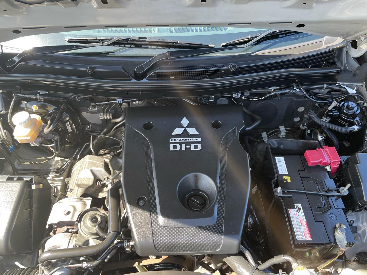 2015 Mitsubishi Triton