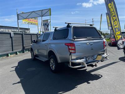 2015 Mitsubishi Triton - Thumbnail