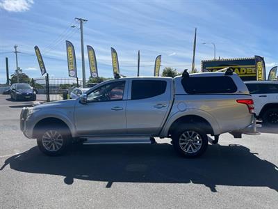 2015 Mitsubishi Triton - Thumbnail