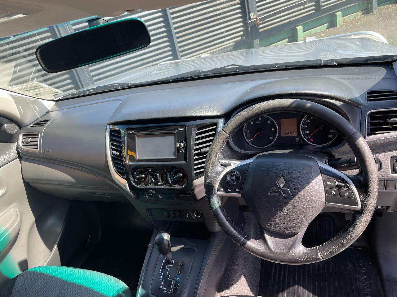 2015 Mitsubishi Triton