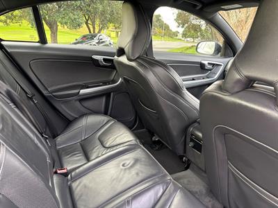 2015 Volvo S60 - Thumbnail