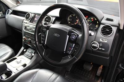 2016 Land Rover Discovery - Thumbnail