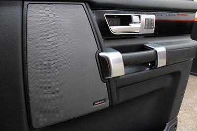 2016 Land Rover Discovery - Thumbnail