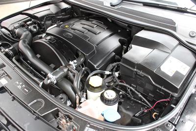 2016 Land Rover Discovery - Thumbnail