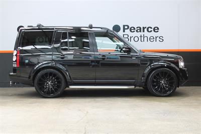 2016 Land Rover Discovery - Thumbnail