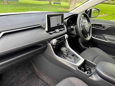 2023 Toyota RAV4 - Thumbnail