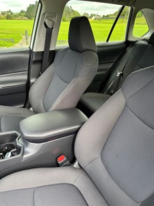 2023 Toyota RAV4 - Thumbnail