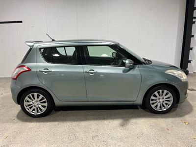 2011 Suzuki Swift - Thumbnail