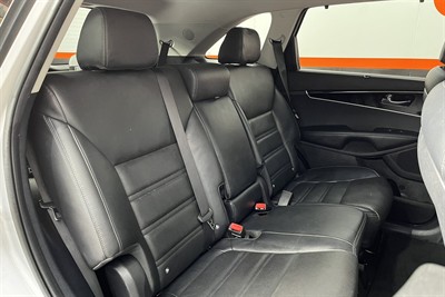 2018 Kia Sorento - Thumbnail