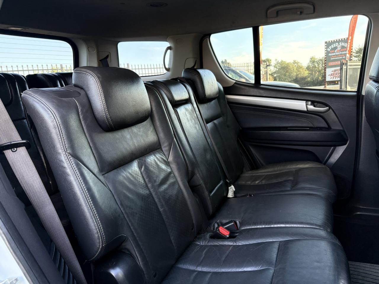 2016 Isuzu Mu-X