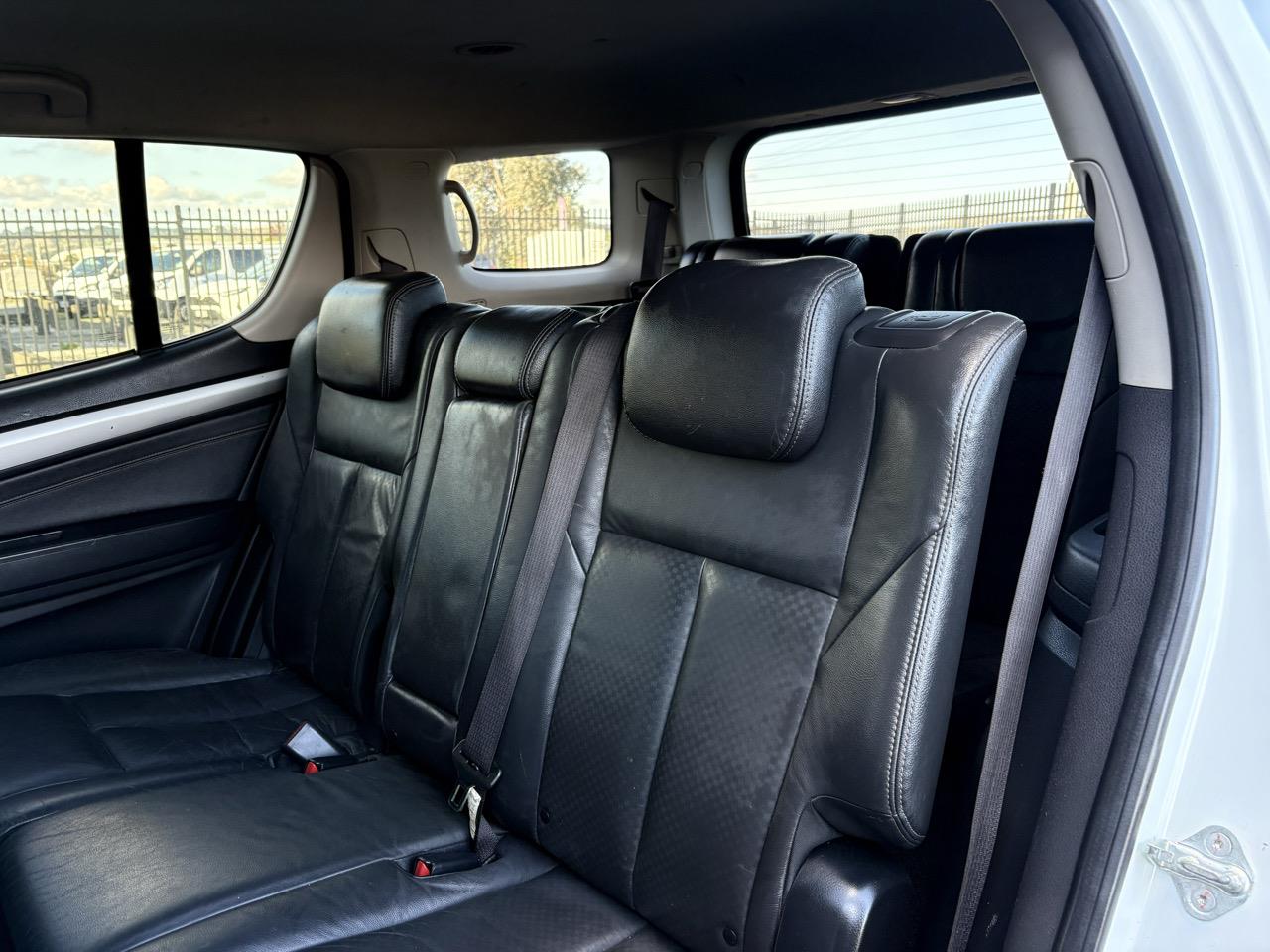 2016 Isuzu Mu-X