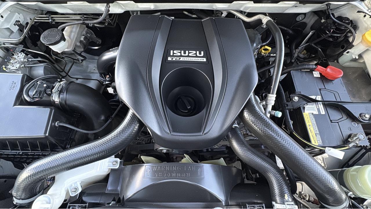 2016 Isuzu Mu-X