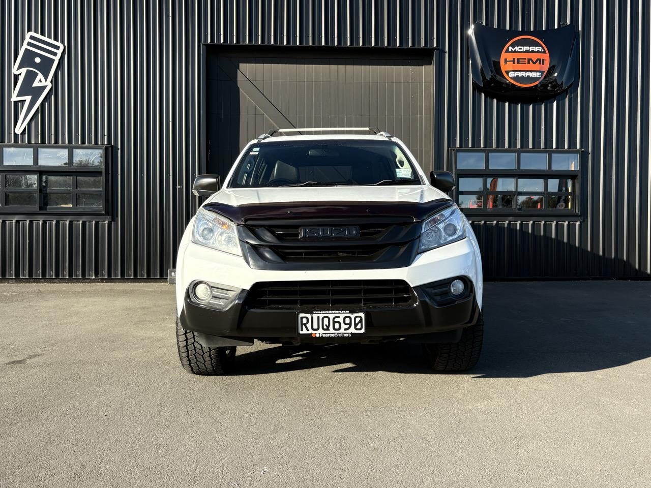 2016 Isuzu Mu-X