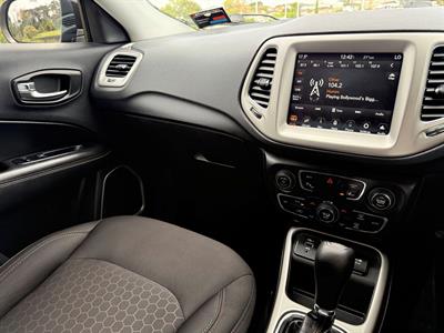 2021 Jeep Compass - Thumbnail