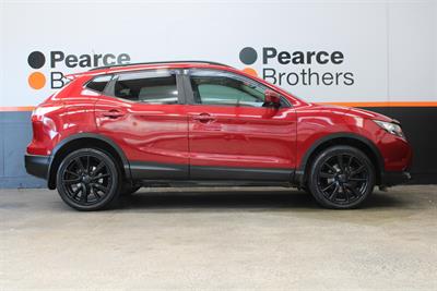 2016 Nissan Qashqai - Thumbnail