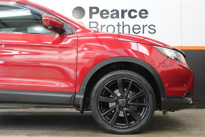 2016 Nissan Qashqai - Thumbnail