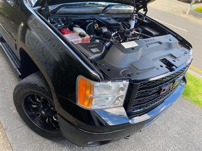 2012 GMC Sierra - Thumbnail