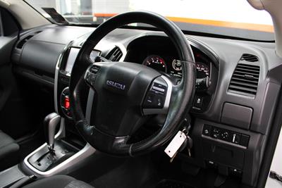 2017 Isuzu D-Max - Thumbnail