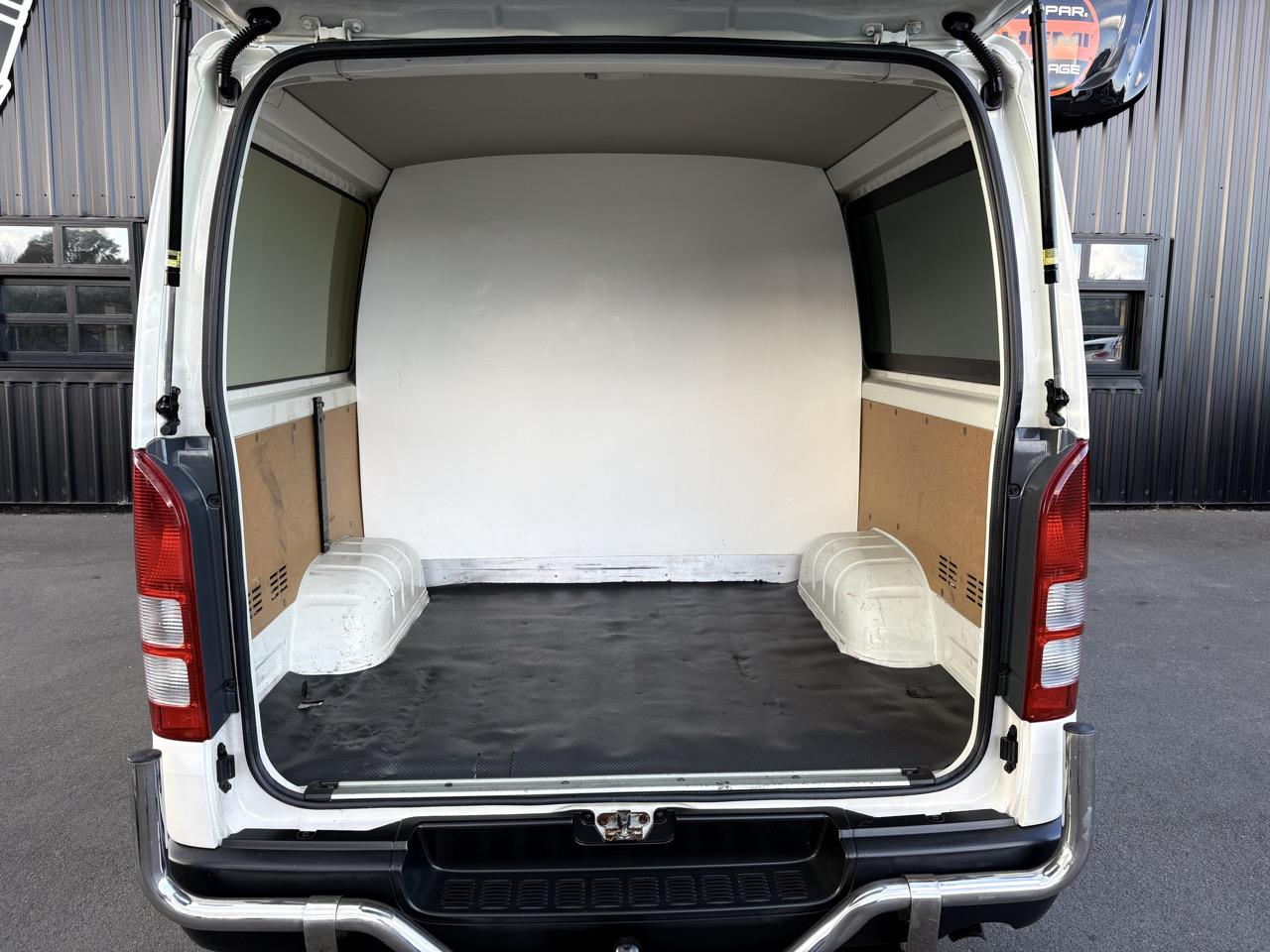 2016 Toyota Hiace