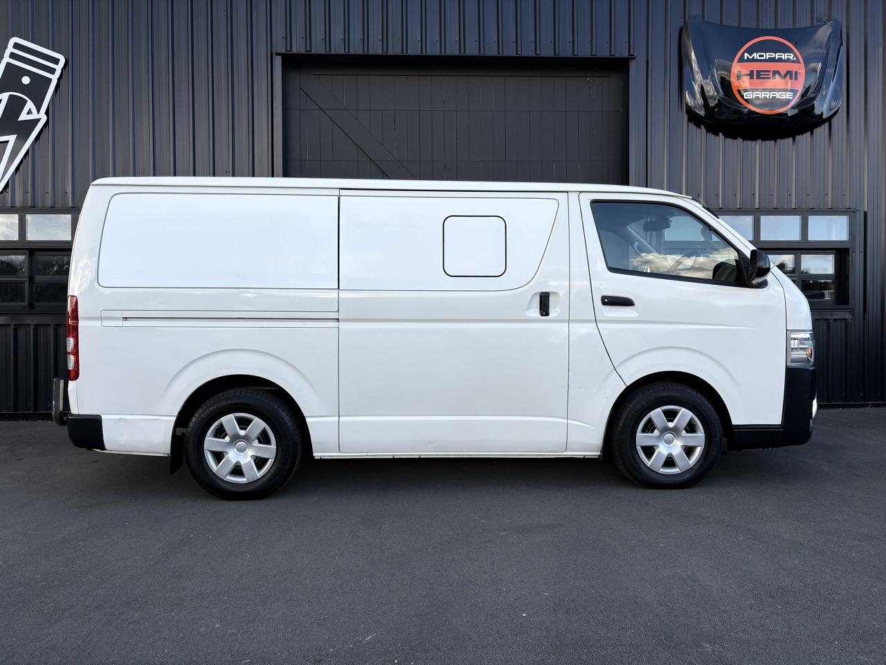 2016 Toyota Hiace