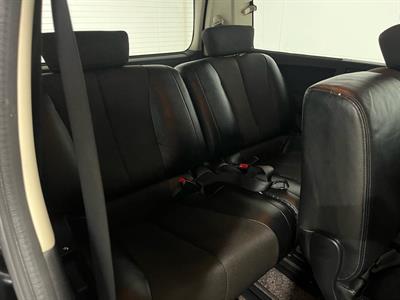 2005 Nissan Elgrand - Thumbnail