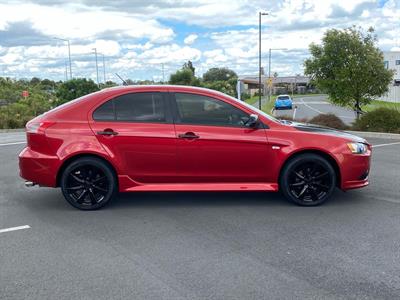 2013 Mitsubishi Galant - Thumbnail