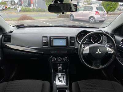 2013 Mitsubishi Galant - Thumbnail