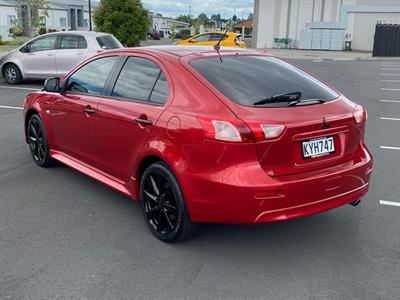 2013 Mitsubishi Galant - Thumbnail