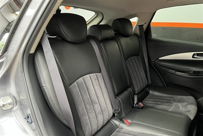 2011 Nissan Skyline - Thumbnail