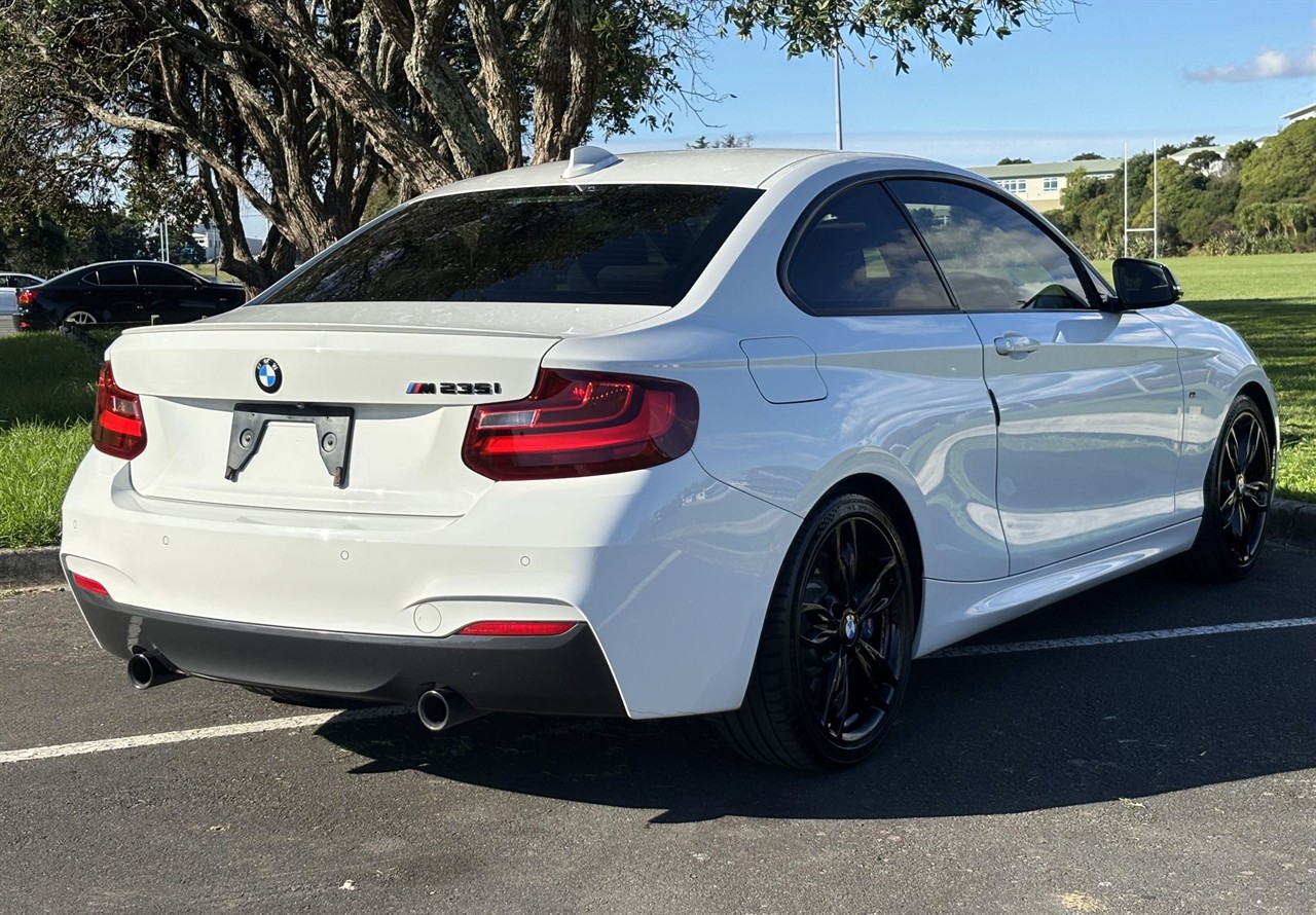 2015 BMW M235i